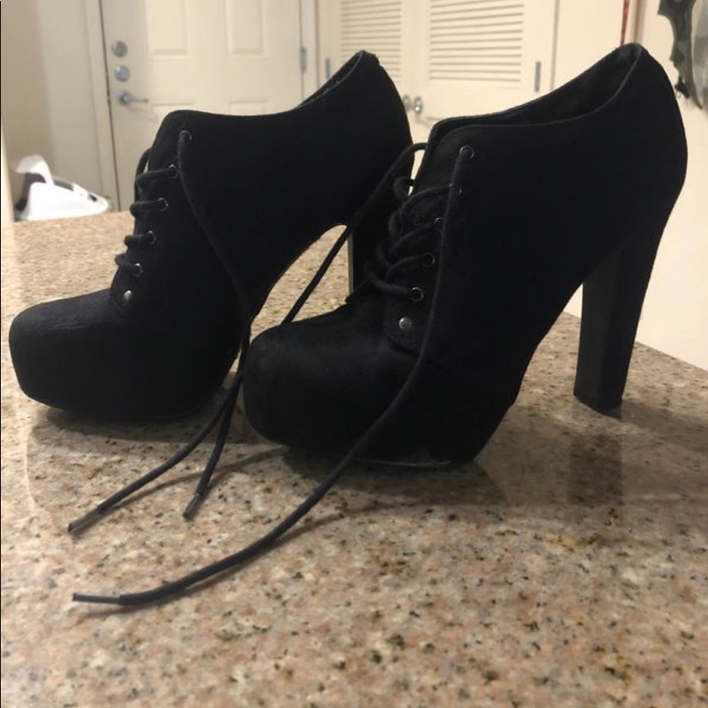 Black Boot Heels Size 7.5